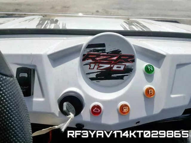 RF3YAV174KT029865 фото 9