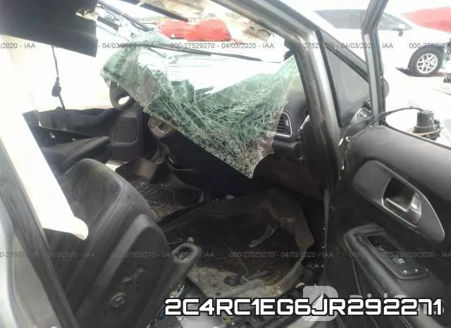 2C4RC1EG6JR292271 фото 6