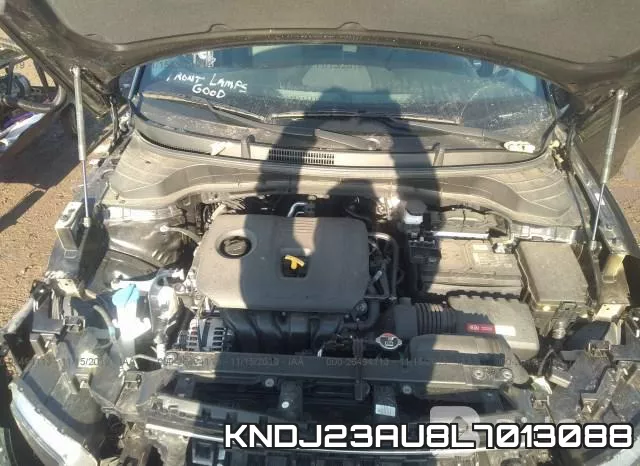 KNDJ23AU8L7013088 фото 2