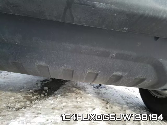 1C4HJXDG5JW138194 фото 10