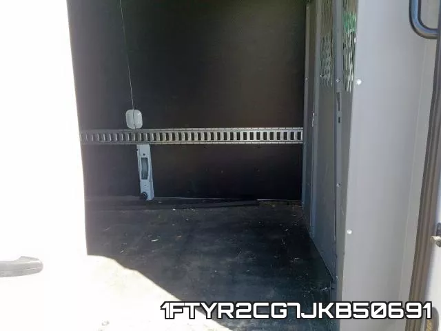 1FTYR2CG7JKB50691 фото 7