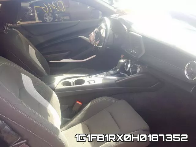 1G1FB1RX0H0187352 фото 6