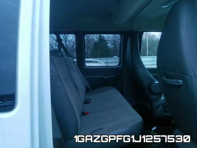1GAZGPFG1J1257530 фото 7