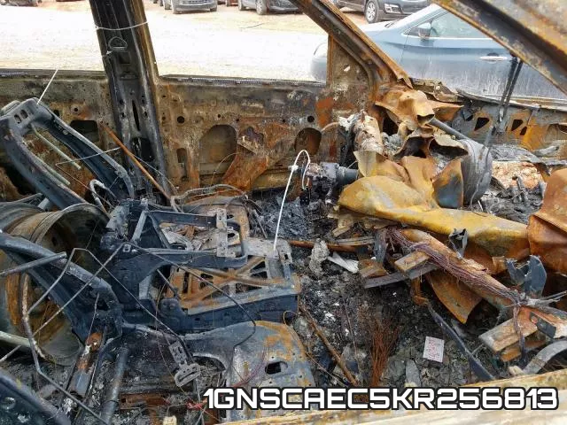 1GNSCAEC5KR256813 фото 6