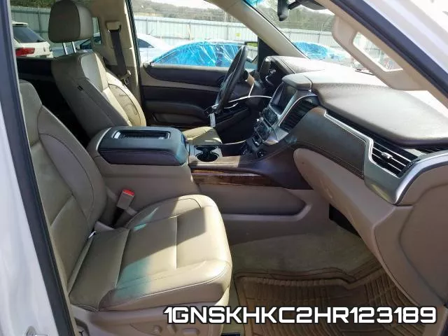 1GNSKHKC2HR123189 фото 6