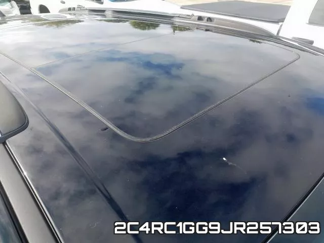 2C4RC1GG9JR257303 фото 10