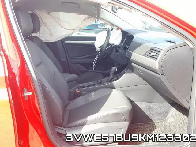 3VWC57BU9KM123302 фото 6