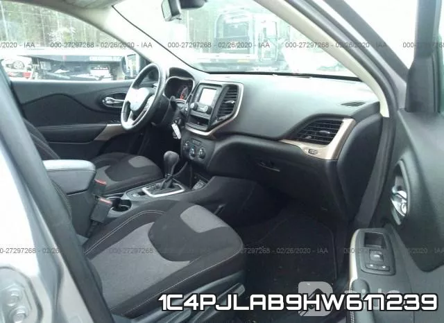 1C4PJLAB9HW617239 фото 6