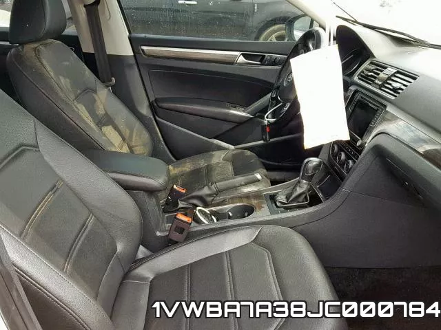 1VWBA7A38JC000784 фото 6