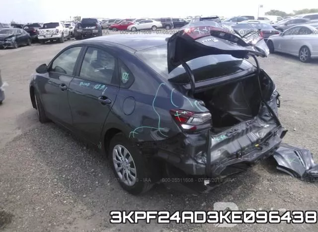 3KPF24AD3KE096438 фото 4