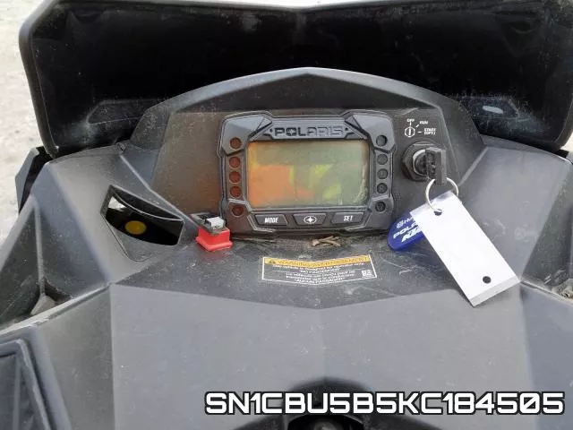 SN1CBU5B5KC184505 фото 9