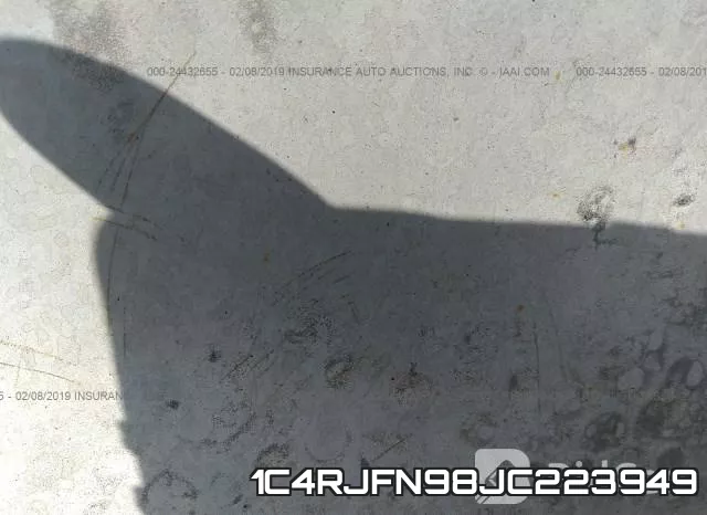 1C4RJFN98JC223949 фото 8
