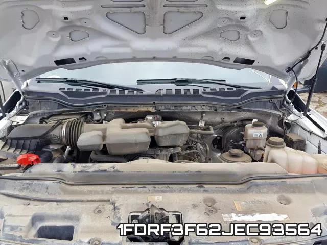 1FDRF3F62JEC93564 фото 8