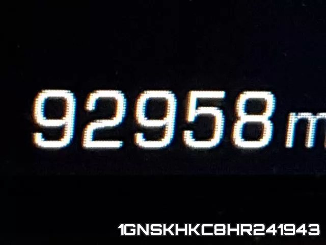1GNSKHKC8HR241943 фото 9