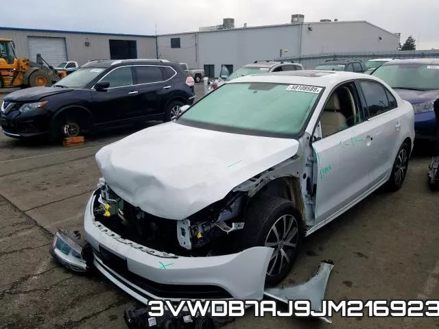 3VWDB7AJ9JM216923 фото 3