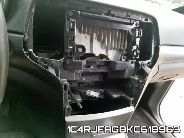 1C4RJFAG8KC618963 фото 10