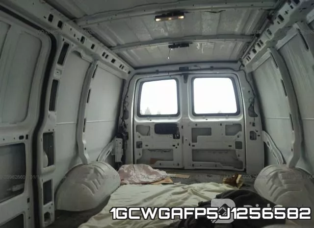 1GCWGAFP5J1256582 фото 9