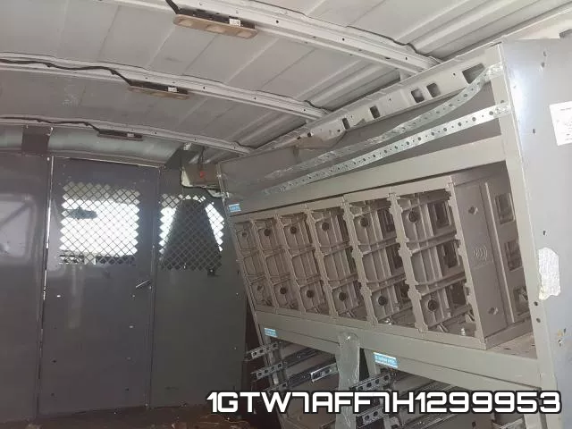 1GTW7AFF7H1299953 фото 10