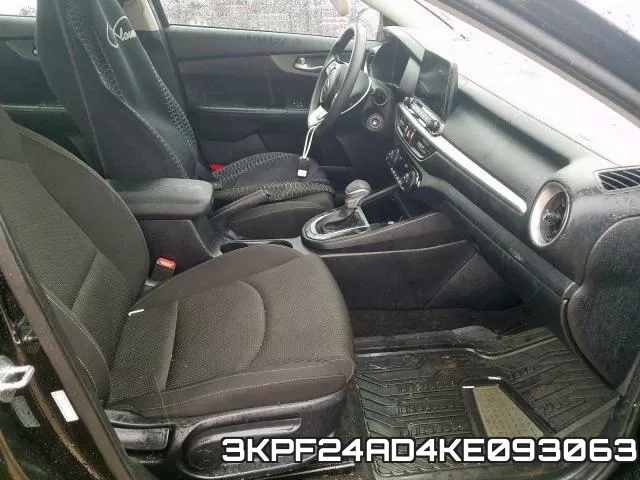 3KPF24AD4KE093063 фото 6