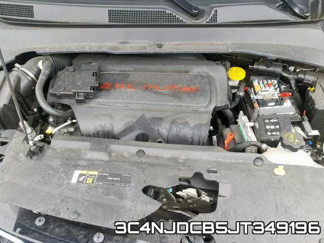 3C4NJDCB5JT349196 фото 8