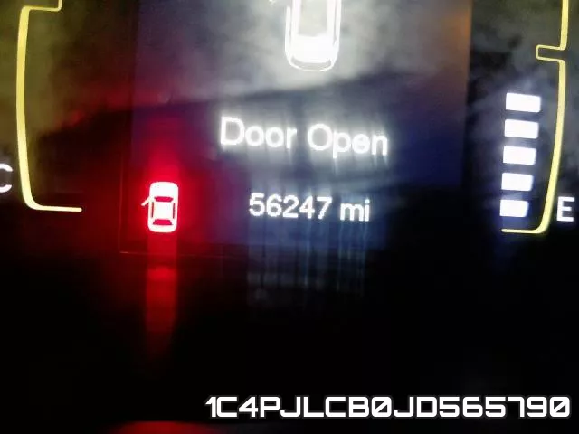 1C4PJLCB0JD565790 фото 9