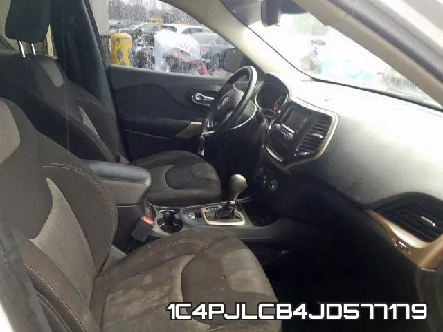 1C4PJLCB4JD577179 фото 6