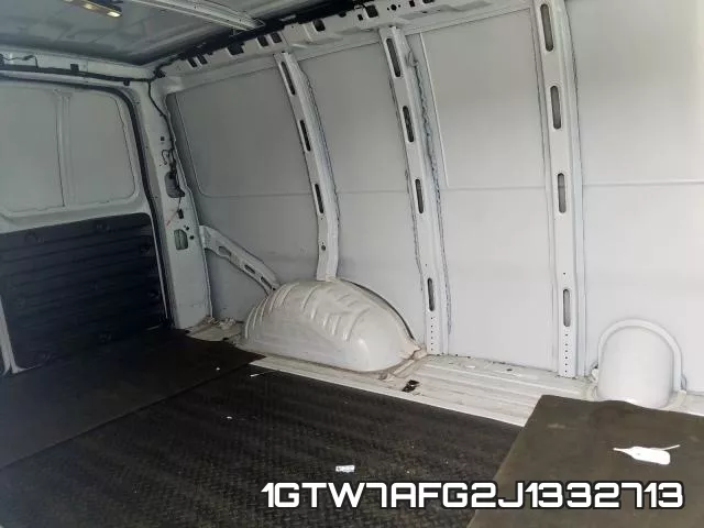 1GTW7AFG2J1332713 фото 7