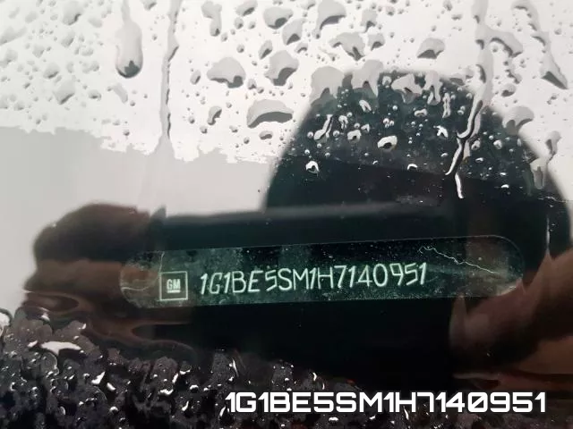 1G1BE5SM1H7140951 фото 2
