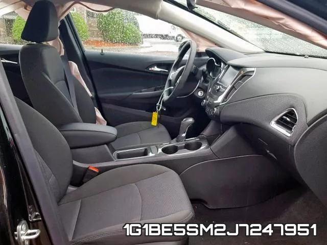 1G1BE5SM2J7247951 фото 6