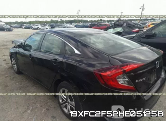 19XFC2F52HE051258 фото 4