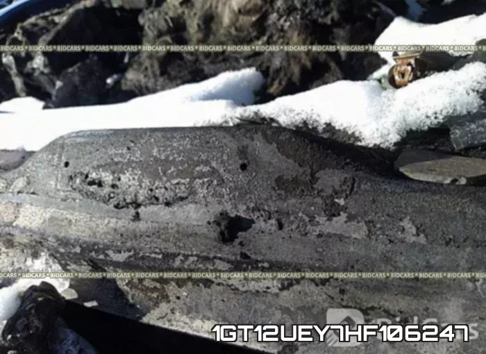 1GT12UEY7HF106247 фото 10