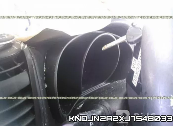 KNDJN2A2XJ7548033 фото 8