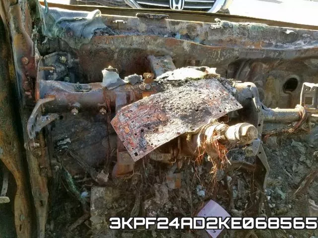 3KPF24AD2KE068565 фото 9