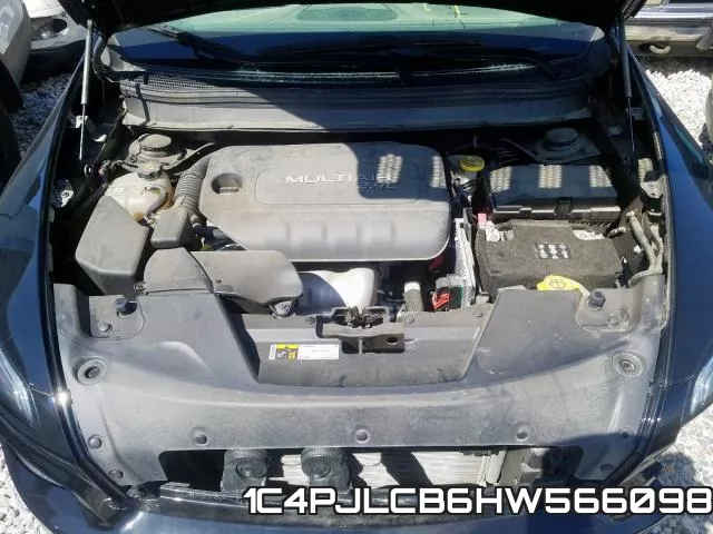 1C4PJLCB6HW566098 фото 8