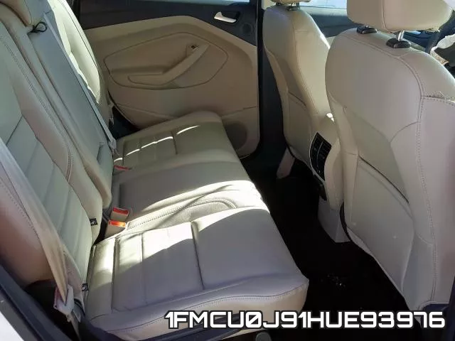 1FMCU0J91HUE93976 фото 7