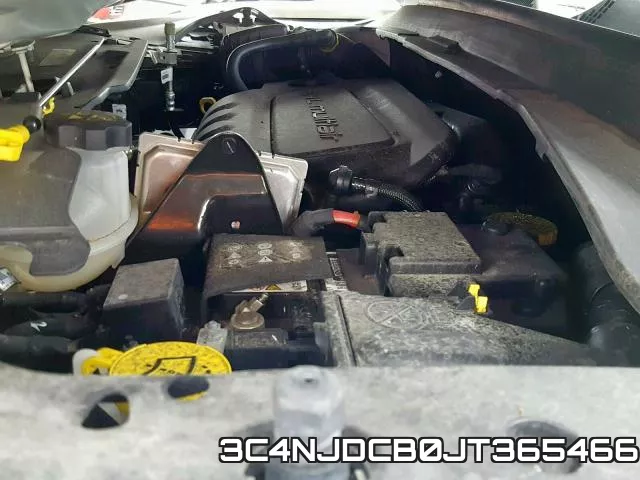 3C4NJDCB0JT365466 фото 8