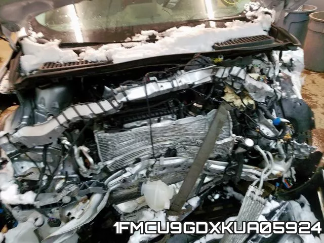 1FMCU9GDXKUA05924 фото 8