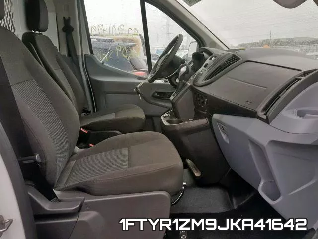 1FTYR1ZM9JKA41642 фото 6