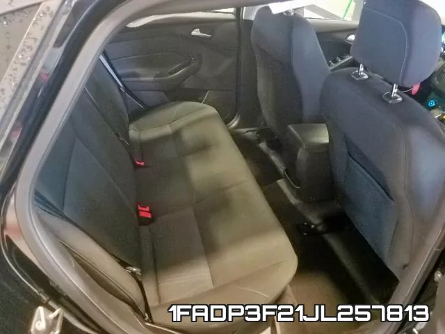 1FADP3F21JL257813 фото 7