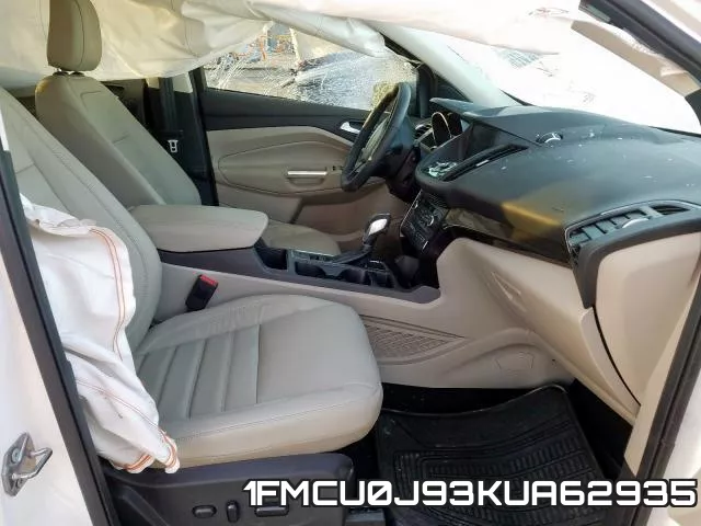 1FMCU0J93KUA62935 фото 6