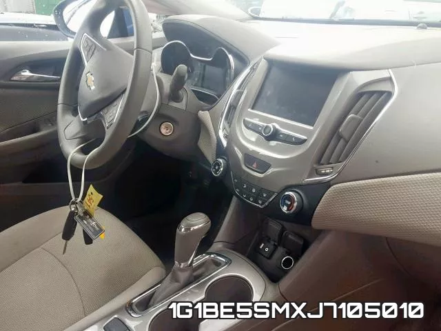 1G1BE5SMXJ7105010 фото 10