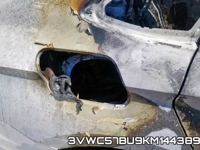 3VWC57BU9KM144389 фото 10