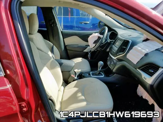 1C4PJLCB1HW619693 фото 6