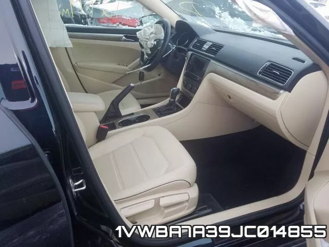1VWBA7A39JC014855 фото 6