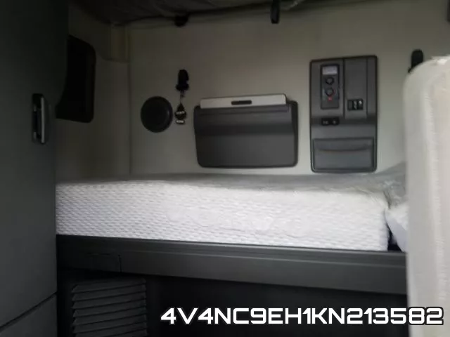 4V4NC9EH1KN213582 фото 7