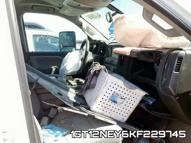 1GT12NEY6KF229745 фото 6