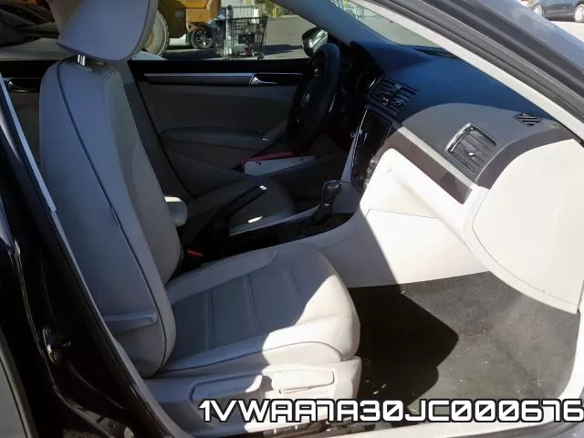 1VWAA7A30JC000676 фото 6