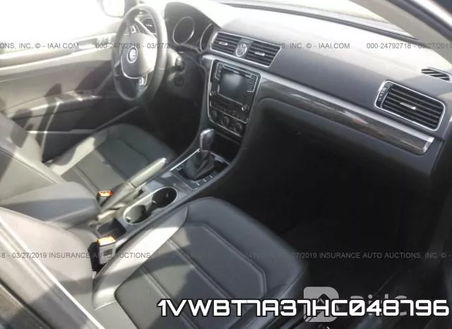 1VWBT7A37HC048796 фото 6