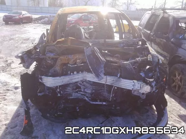2C4RC1DGXHR835634 фото 10
