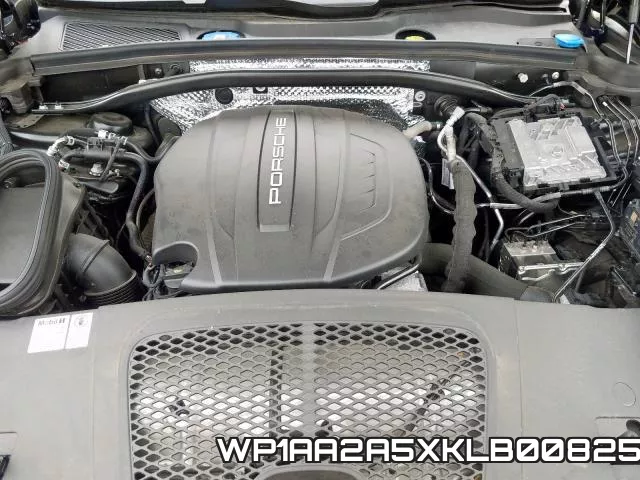WP1AA2A5XKLB00825 фото 8